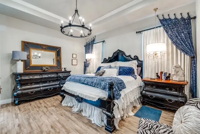 Projects: Model Home photo 8